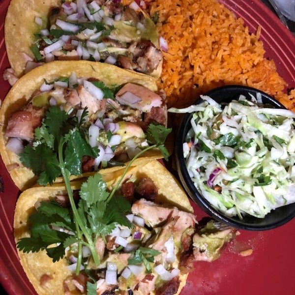 4/15/2019에 Kim L.님이 SOL Mexican Cocina | Newport Beach에서 찍은 사진