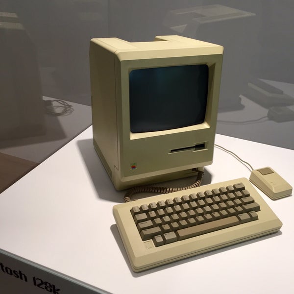 Das Foto wurde bei Apple Museum von Ben G. am 3/25/2016 aufgenommen
