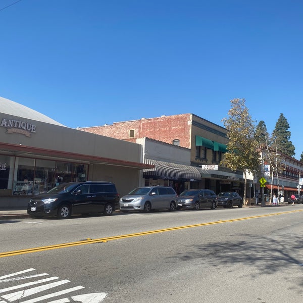 Orange Circle Antique Mall - 4 tips