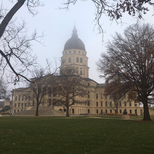 Foto tirada no(a) Kansas State Capitol por Maddy B. em 11/27/2020