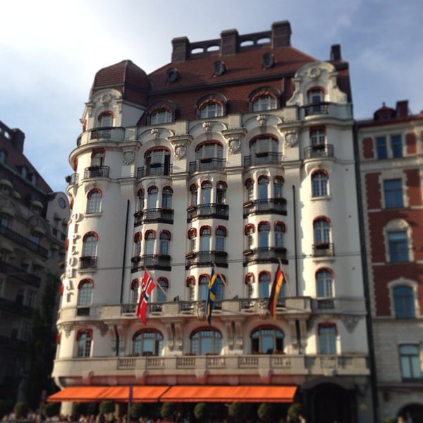 รูปภาพถ่ายที่ Hotel Diplomat Stockholm โดย Jason S. เมื่อ 6/1/2013