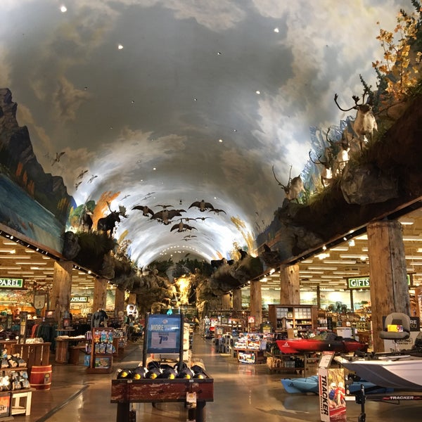 Bass Pro Shops - 1 tip from 297 visitors