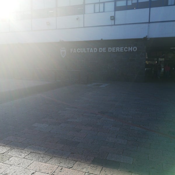 Photo taken at Facultad de Derecho by Mariana R. on 1/29/2019