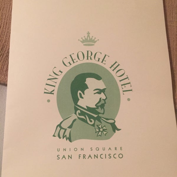 Foto tirada no(a) King George Hotel por Ashley M. em 10/19/2015