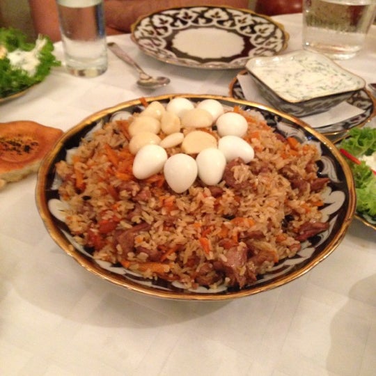 Снимок сделан в Restaurant &quot;Samarkand&quot; пользователем Yunusov S. 7/27/2013