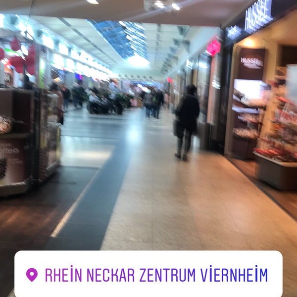 2/13/2018にIbrahim Sencer Ö.がRhein Neckar Zentrumで撮った写真