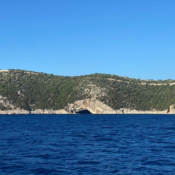 Σπηλιά Παπανικολή (Papanikolis cave) - 4 tips