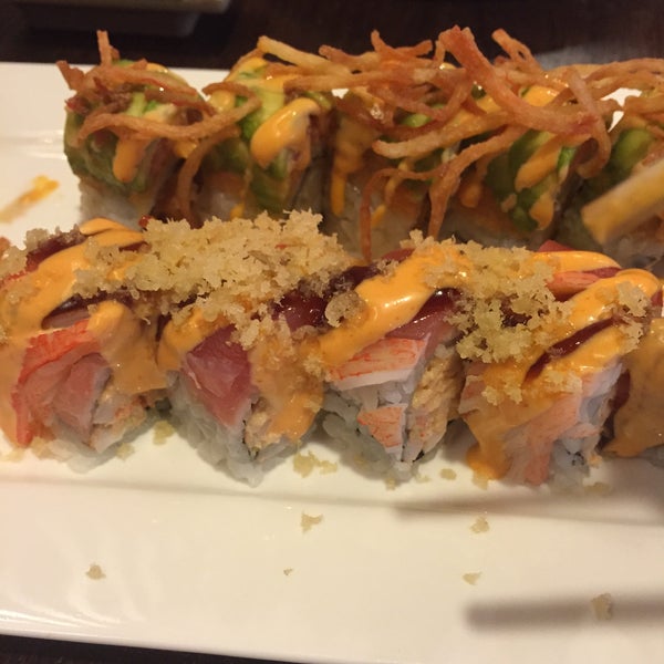 Снимок сделан в Sushi Bar пользователем SSK016 8/2/2015
