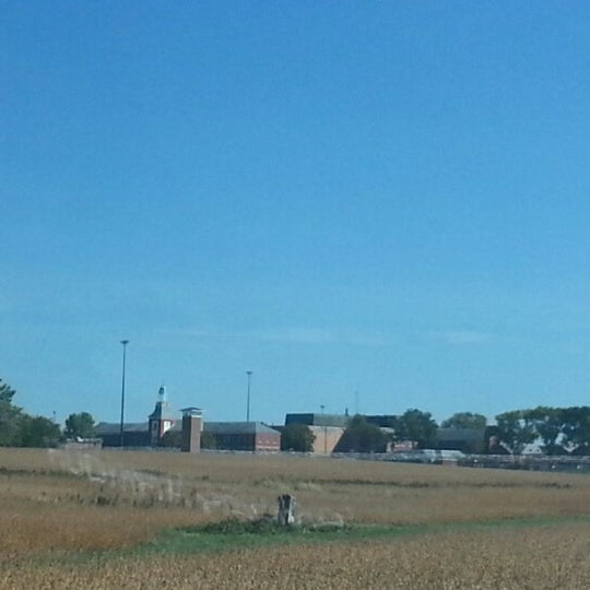 Dixon Correctional Center 2600 N Brinton Ave