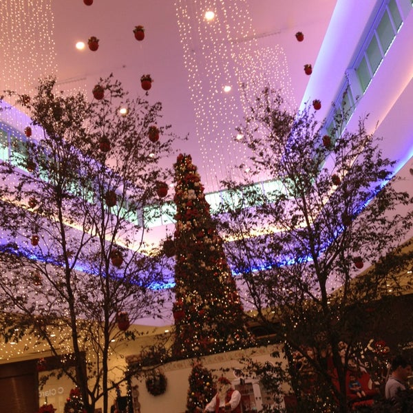 Das Foto wurde bei Norte Shopping von Ana E. am 12/26/2012 aufgenommen