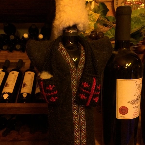 Das Foto wurde bei Gocha&#39;s Winery von 最初のプロファイル am 9/12/2014 aufgenommen