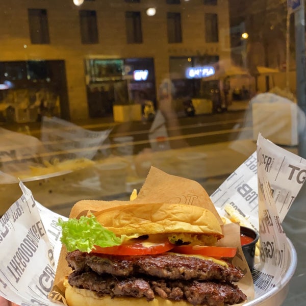 Foto tirada no(a) TGB The Good Burger por Moaath S. em 7/2/2022