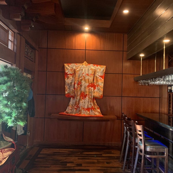 Das Foto wurde bei Sakura Japanese Steak, Seafood House &amp; Sushi Bar von Hameed am 1/23/2021 aufgenommen
