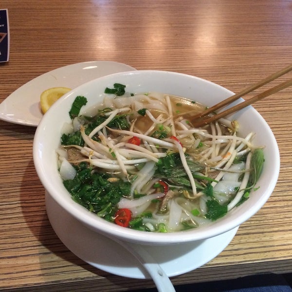 Photo taken at Viet Eat by Simon B. on 1/29/2015