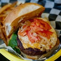 Foto diambil di Fatty&#39;s Burgers &amp; More oleh Fatty&#39;s Burgers &amp; More pada 9/19/2013