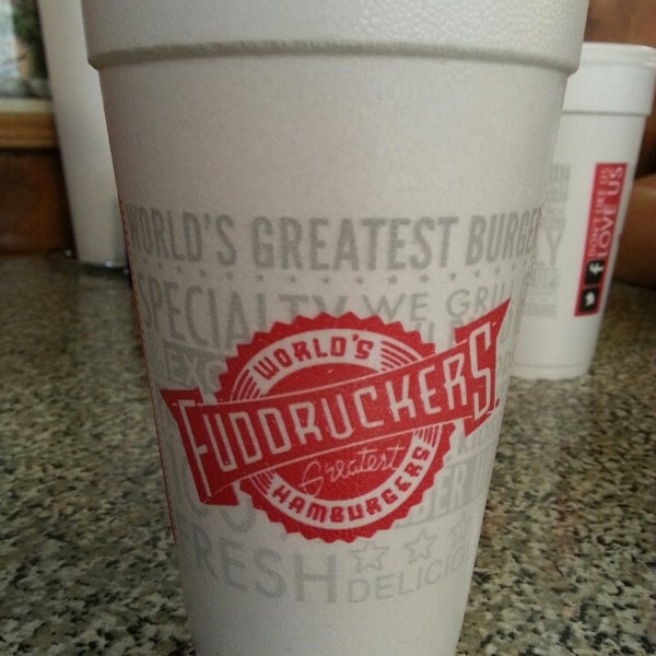 Photo taken at Fuddruckers by Jackie M. on 8/3/2013