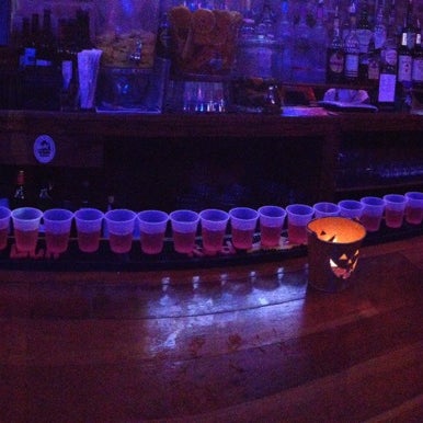 Das Foto wurde bei Barracuda&#39;s Locust Point Tavern von Ryan am 10/12/2012 aufgenommen