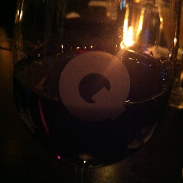 12/30/2012にMike W.がThe Q Restaurant &amp; Barで撮った写真