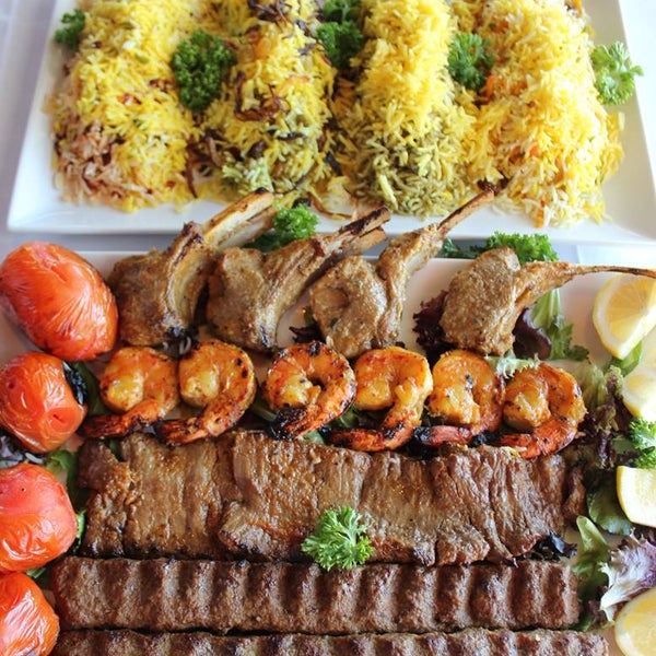 Das Foto wurde bei 1001 Nights Persian Cuisine von 1001 Nights Persian Cuisine am 5/22/2014 aufgenommen