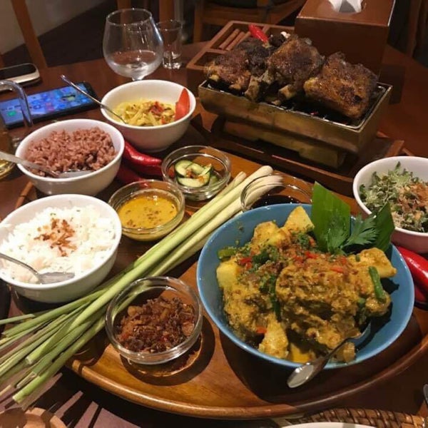 The satay combination plates are amazing!! The complete package of tastes and flavours of traditionally Balinese dishes.
