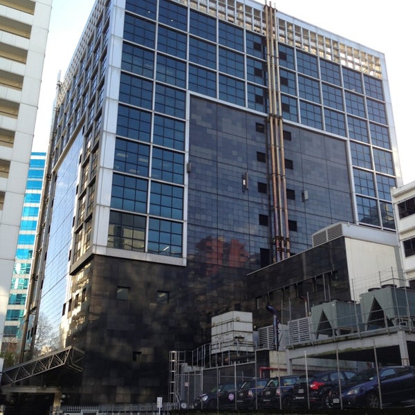 Building concierge перевод. Beamng движок. 35 east wacker drive. East upper wacker drive. Beamng движок.