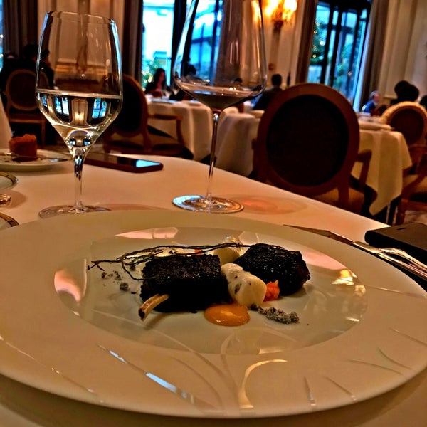 5/17/2018にSerkaN® C.がThe Ritz Restaurantで撮った写真