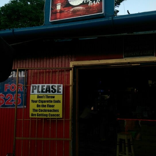 Зеленое кафе на крыше вид сверху. Ресторан «vertigo» (головокружение) и бар moon (луна), бангкок. Over the moon bar тайланд. Тайланд бар со стрипухами. Бар луна туймазы.