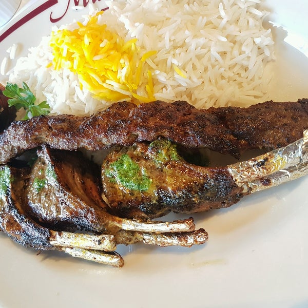 Das Foto wurde bei Maykadeh Persian Cuisine von Ata S. am 9/16/2016 aufgenommen