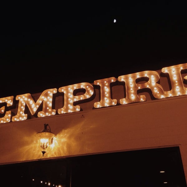 Photo taken at Empire Slice House by Sarah S. on 11/11/2013