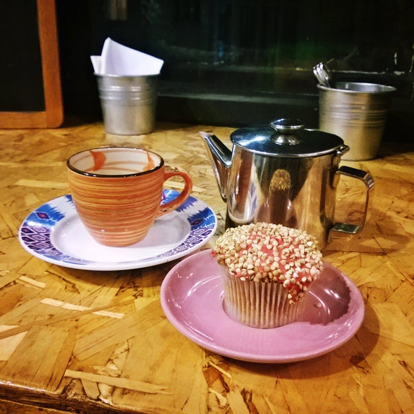 รูปภาพถ่ายที่ «ДоМоД» Кафе-коморкинг โดย Lyudmilla L. เมื่อ 2/4/2016
