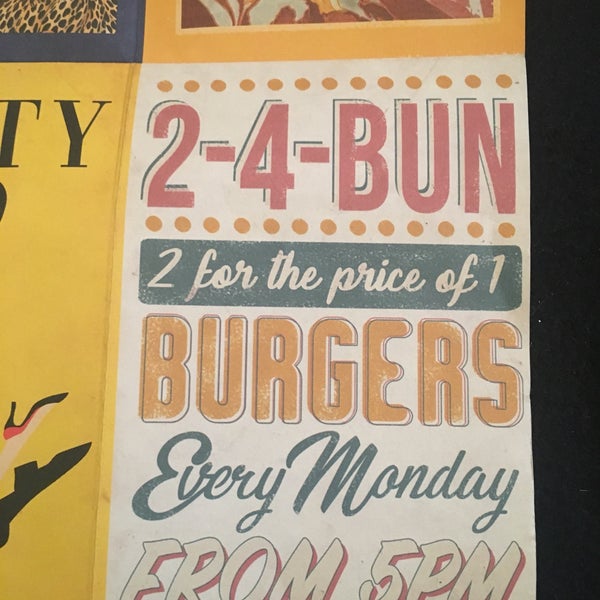 SCAM. Monday's 2 burgers for price of one? Not really. you'll be surprised that you are paying full price for both burgers. Why!? they've informed us that the offer is valid only for cheeseburgers!?