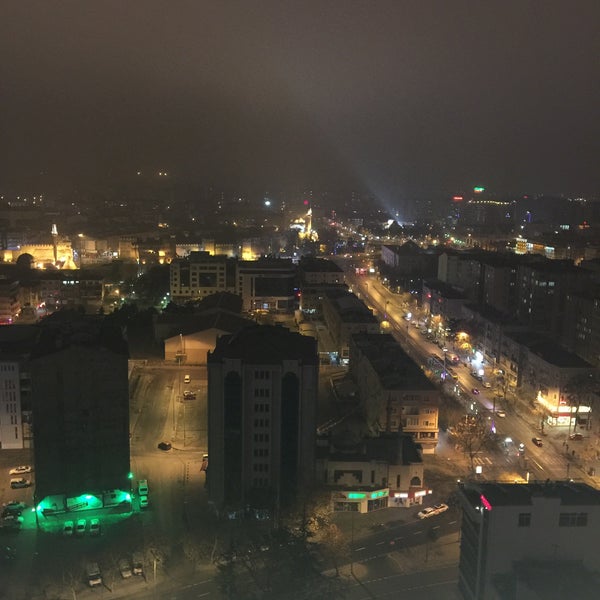 Das Foto wurde bei Radisson Blu Hotel, Kayseri von Erhan ç. am 12/27/2015 aufgenommen