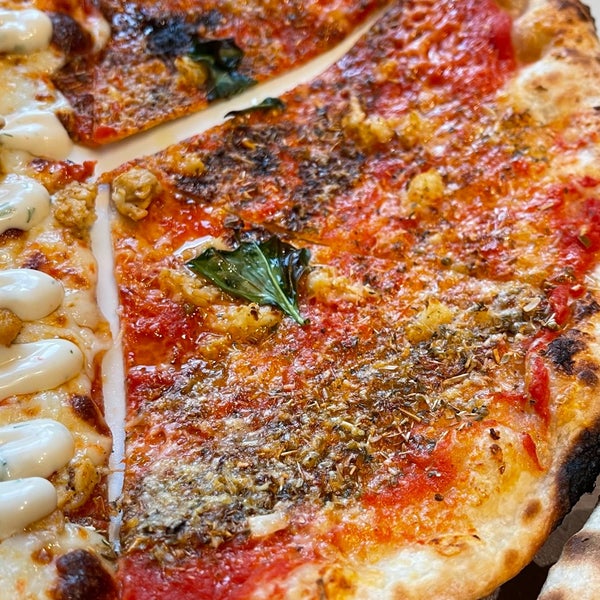 10/4/2022 tarihinde Fsziyaretçi tarafından Pizza il Mio'de çekilen fotoğraf