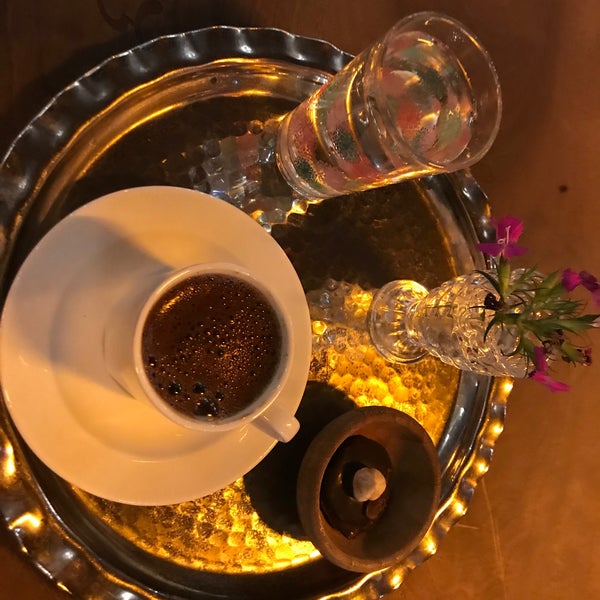 Das Foto wurde bei Şahmaran Cafe von Yunus Ö. am 12/21/2019 aufgenommen