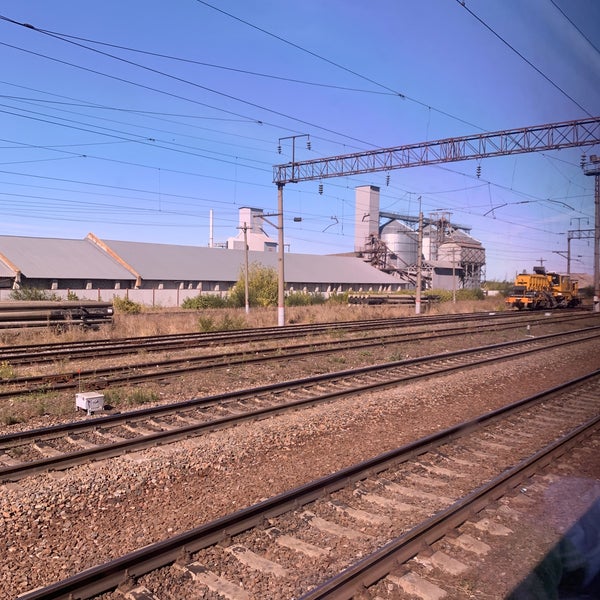 Новохоперск воронежская область жд вокзал. Новохопёрск (станция). Станция новохоперск. Станция новохоперск. Железная дорога в новохоперске.