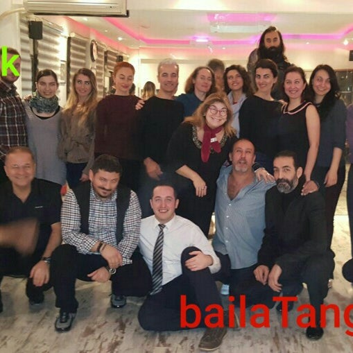 Foto tirada no(a) Beyoğlu Tango Tek Dans Okulu-Cihangir por Metin Y. em 1/20/2016