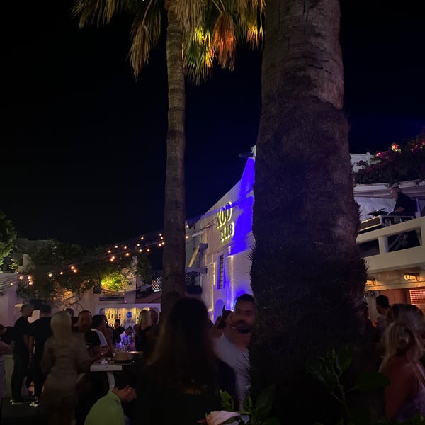 Koo Club in Santorini, Fira Town