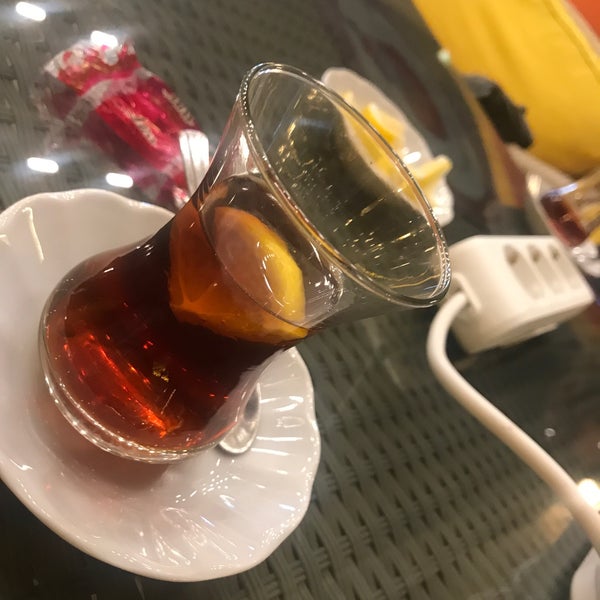 Photo taken at Yalı Cafe &amp; Restaurant by Duygu Y. on 11/5/2019