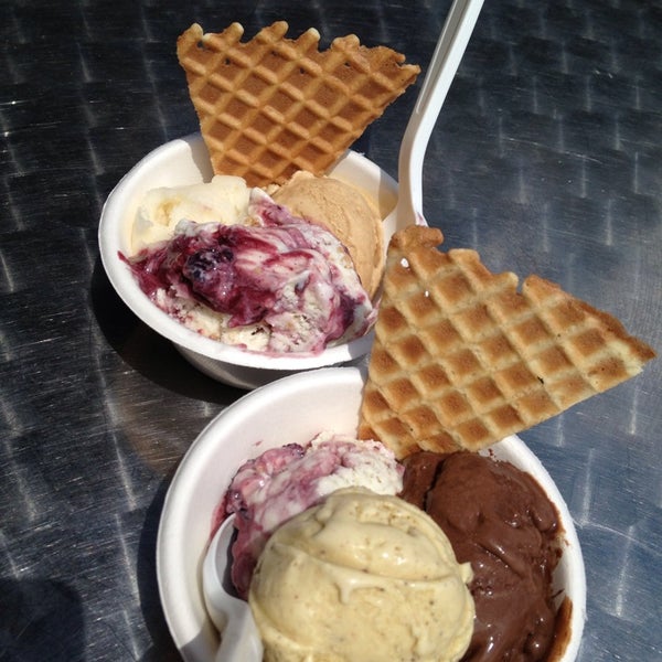 Photo taken at Jeni&#39;s Splendid Ice Creams by Clair L. on 6/30/2013