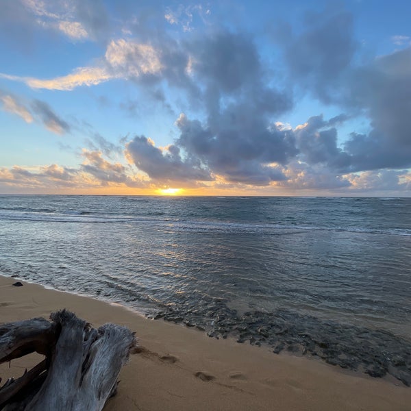 Снимок сделан в Sheraton Kauai Coconut Beach Resort пользователем AJ V. 9/21/2021