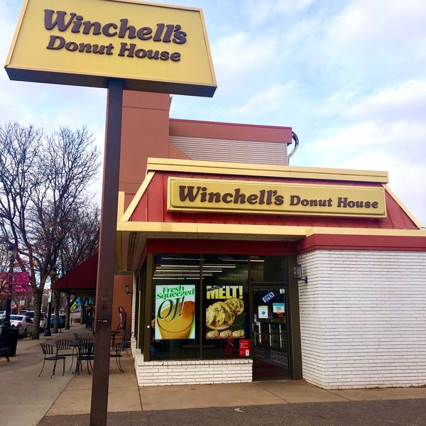 Winchell's Donut House 502 Main St