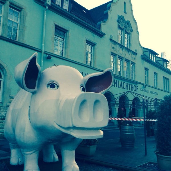 Foto tirada no(a) SchweineMuseum por Sivaruj B. em 12/31/2013