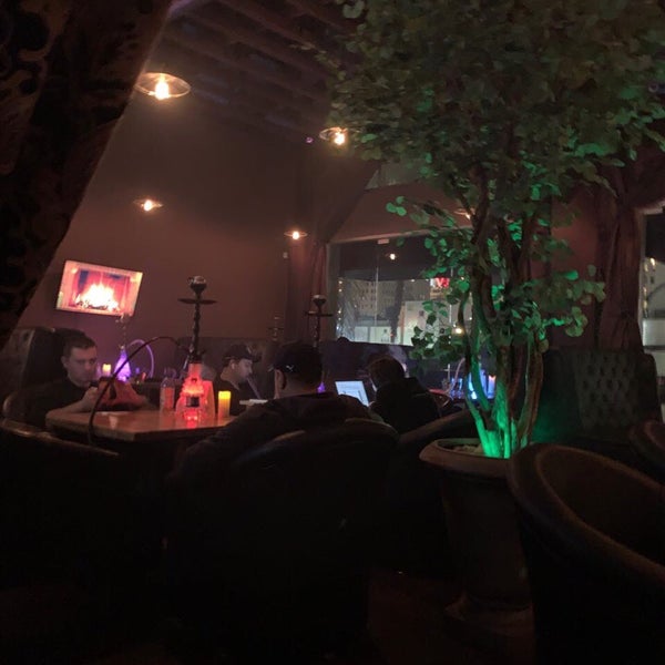 a good place to spend the evening! hookah is simply amazing!     my 5 stars for you Mojo