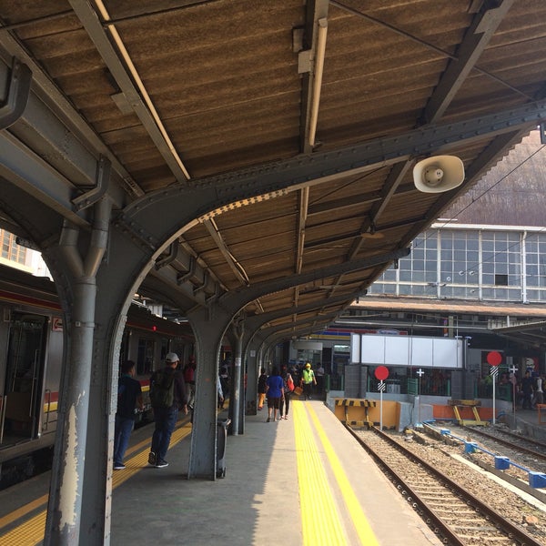 Foto scattata a Stasiun Jakarta Kota da Mark S. il 5/8/2019