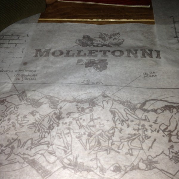 Photo taken at Molletonni Cucina &amp; Bar by Héctor Z. on 4/5/2013
