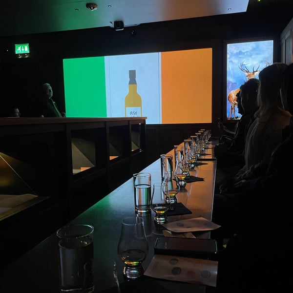 Foto tomada en The Scotch Whisky Experience  por Sujin L. el 5/2/2023