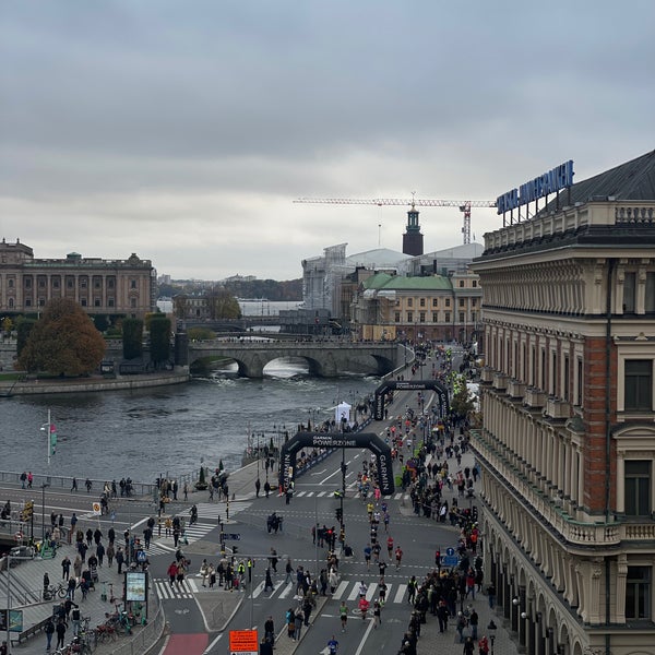 Das Foto wurde bei Grand Hôtel Stockholm von Rayan A. am 10/9/2021 aufgenommen