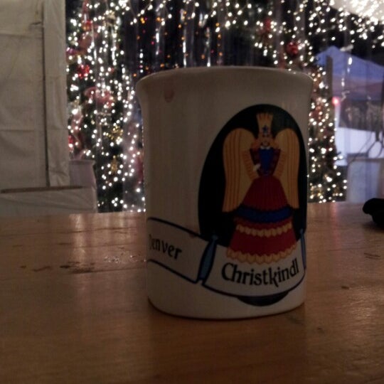 12/17/2012 tarihinde Tina T.ziyaretçi tarafından Denver Christkindl Market'de çekilen fotoğraf