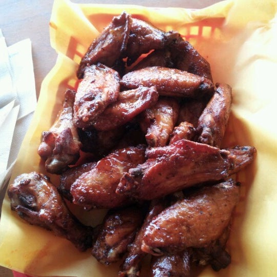 Awesome wings!  Get extra to take home, they reheat well in the oven! :)