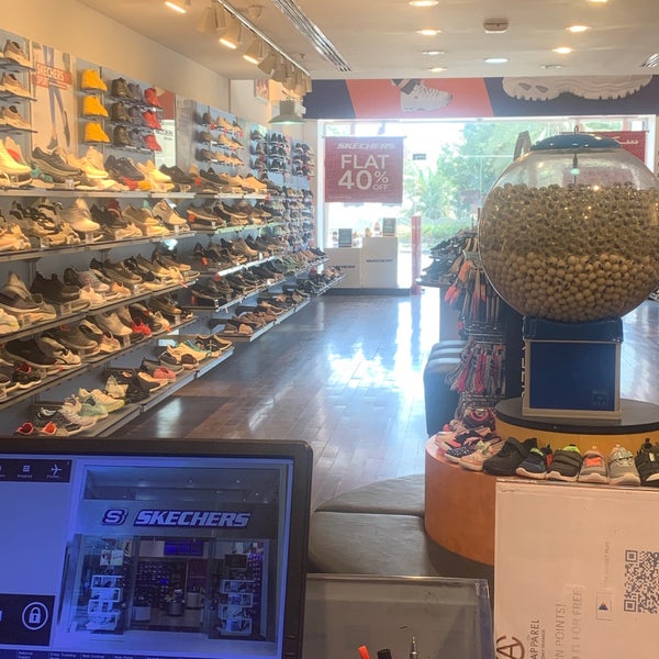 skechers store nearby